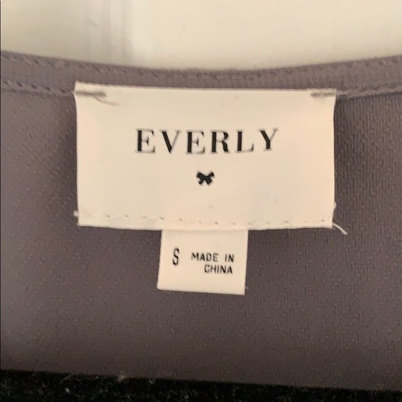 Grey Blouse - Picture 3 of 5